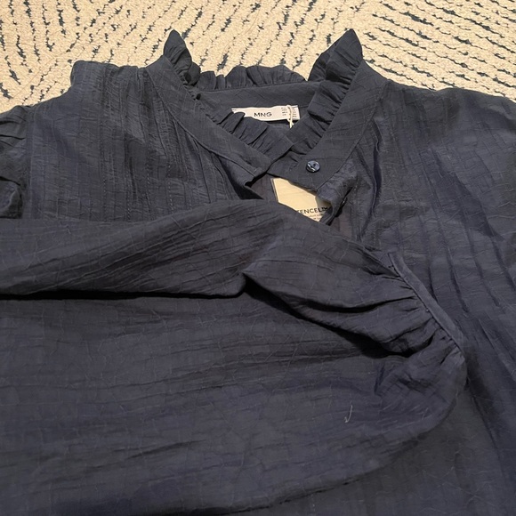 French blouse (new with tag) - Picture 3 of 4